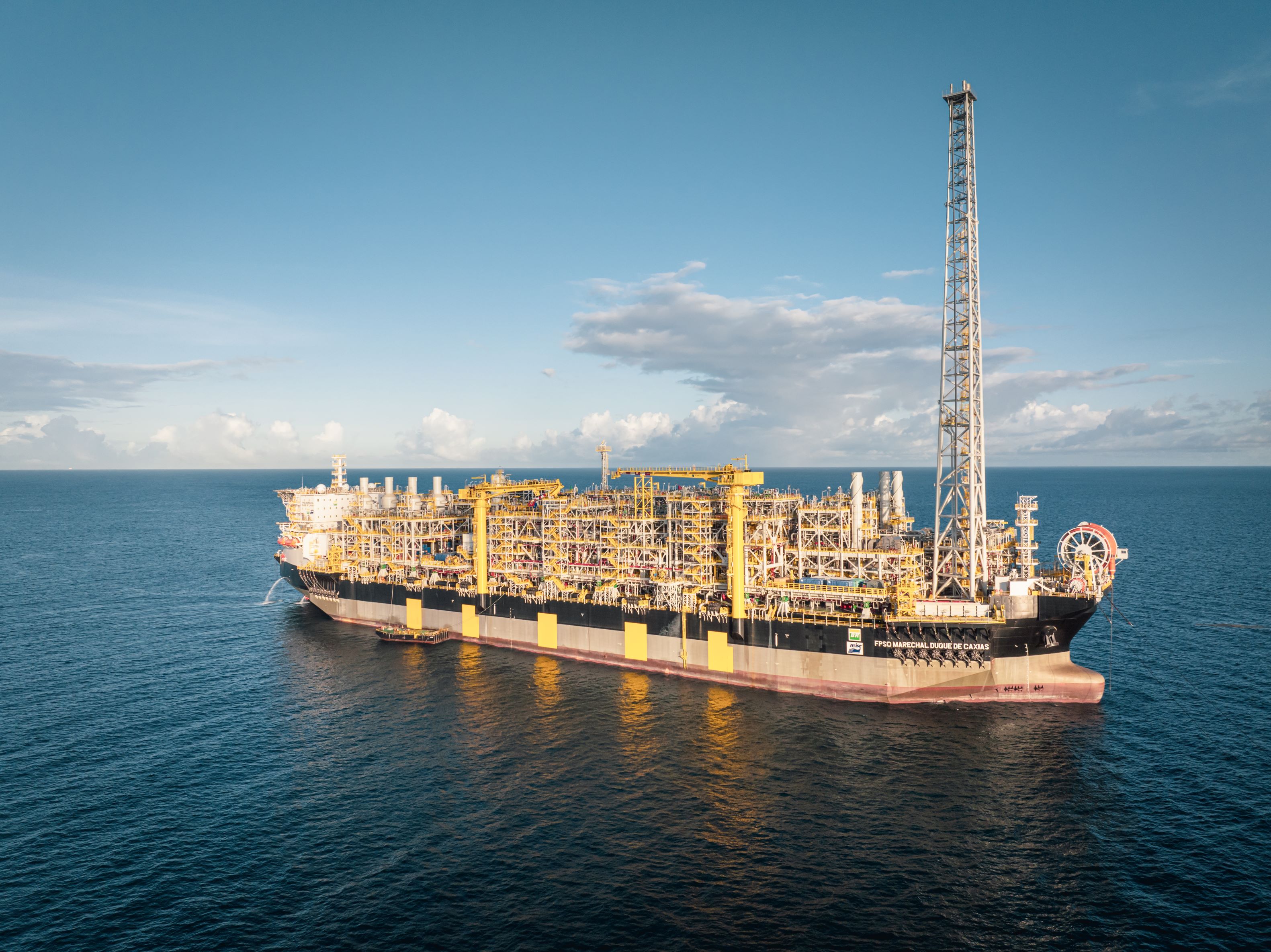 Navio-plataforma Marechal Duque de Caxias